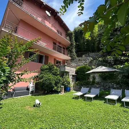 Ferienhaus Giardino Sul Lago, La Vigna