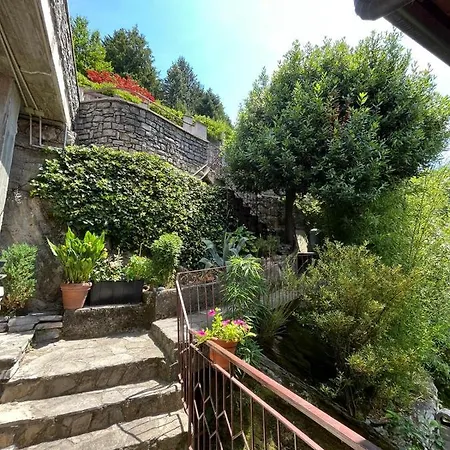 Giardino Sul Lago, La Vigna Ferienhaus *